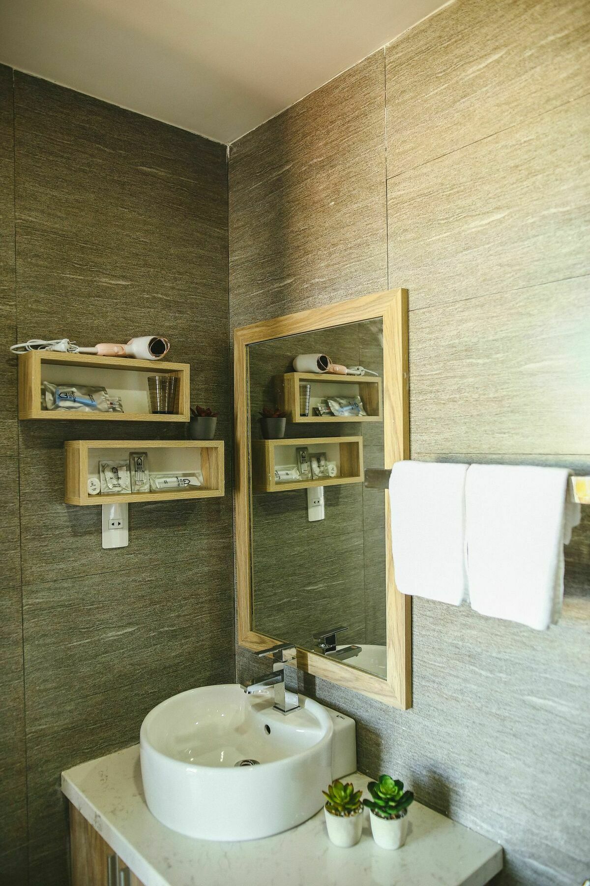 Red Hotel Дананг Екстериор снимка