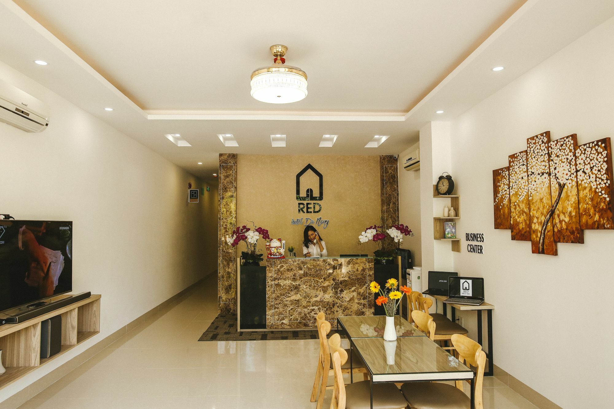 Red Hotel Дананг Екстериор снимка